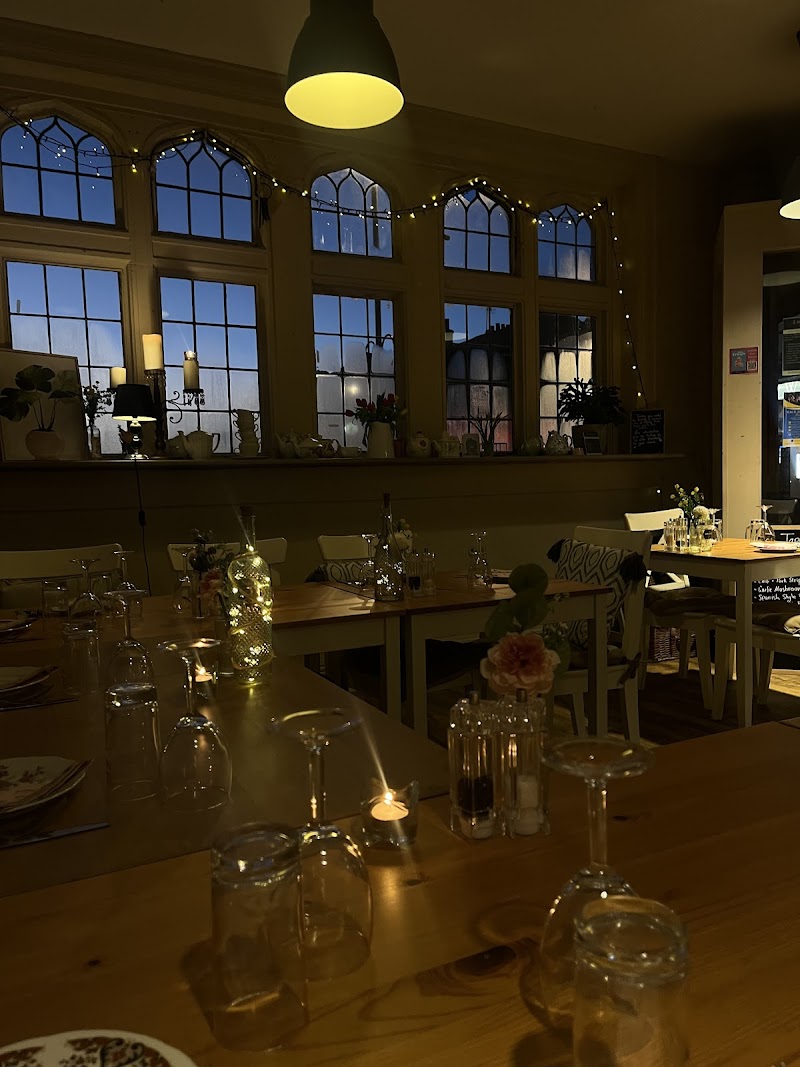 1 Middle Row Cafe photo 1