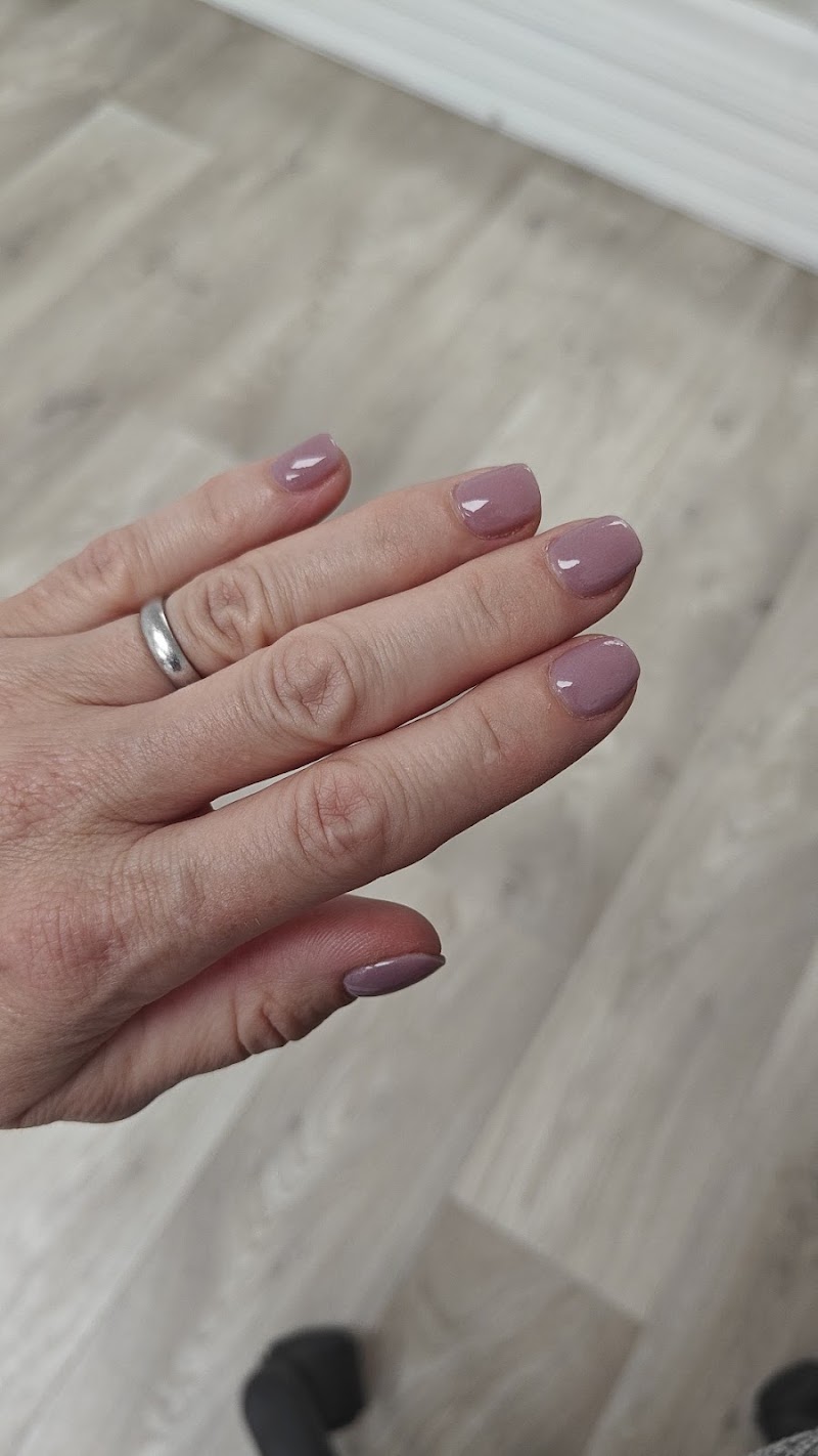 A-L Nails Salon photo 3