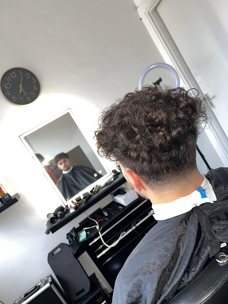 Arlo Fades Barbershop photo 1