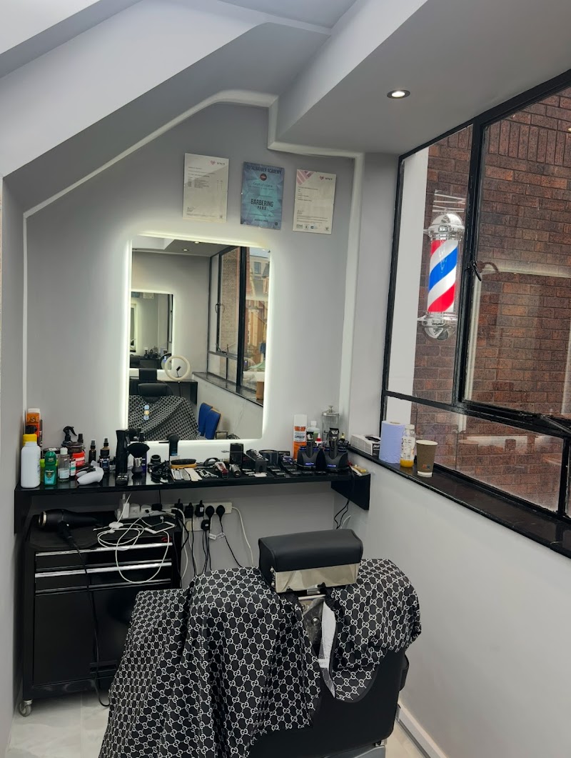 Arlo Fades Barbershop photo 2