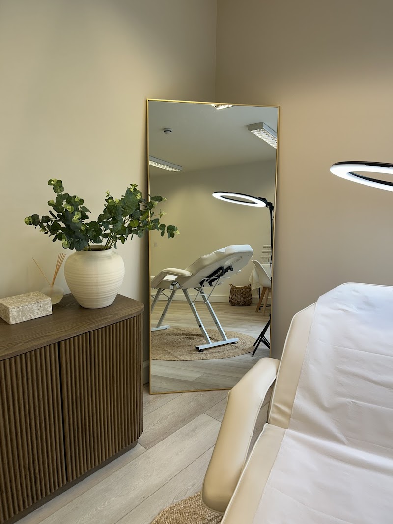 Blush Beauty Studio- Beauty Surrey photo 1