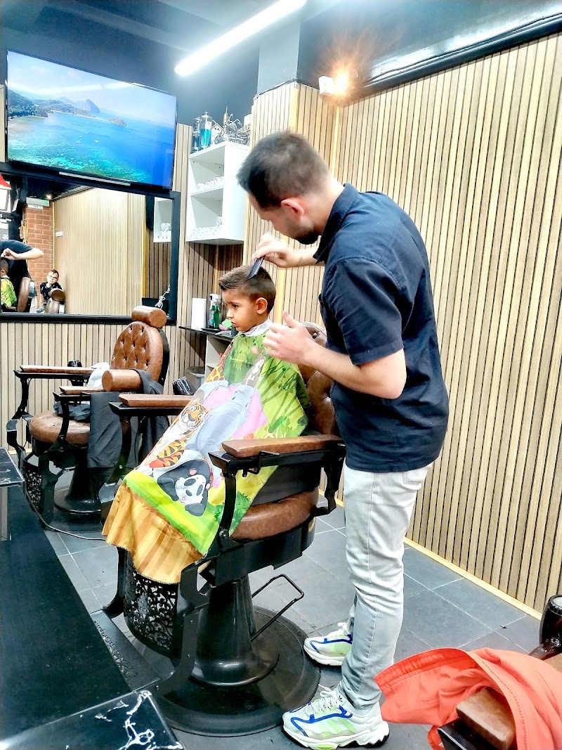Bora Barber Shop photo 2