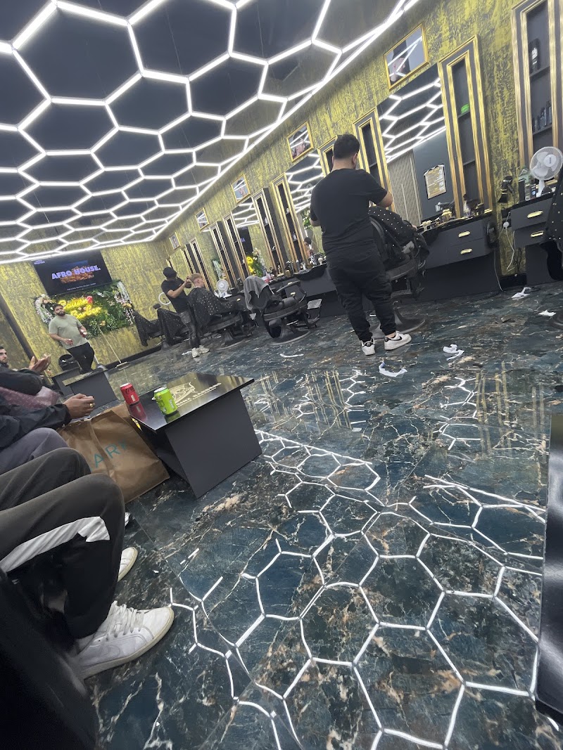 CousinZ Barbers Crawley photo 4