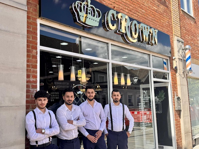 Crown Traditional Barber Shop photo 3