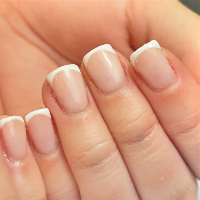 Dakota Lillies Nails and Beauty photo 2