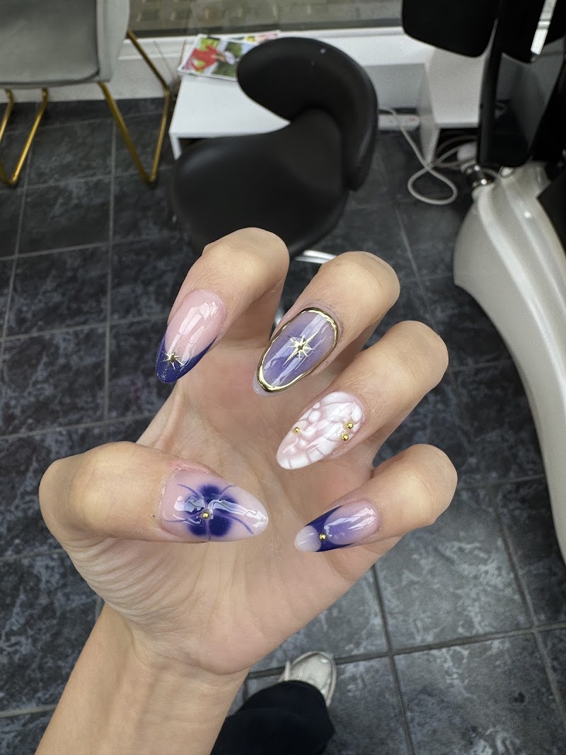 Designer Nails & Beauty photo 3