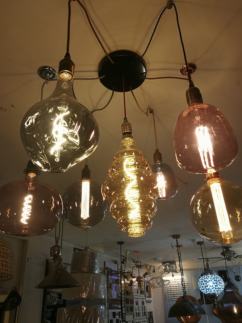 DT Electrical Supplies (HH) Ltd — electrician
