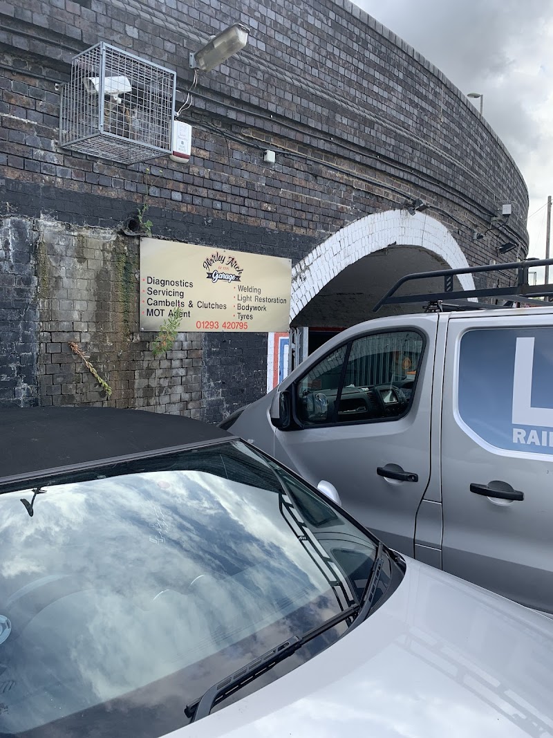 Horley Arch Garage photo 3