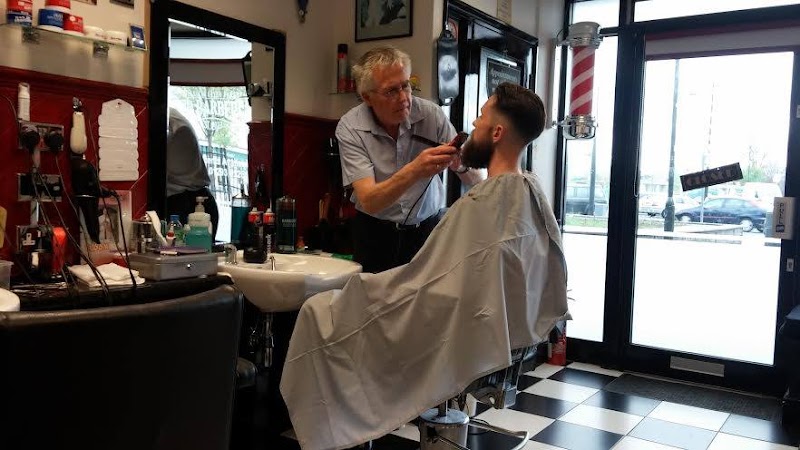 JD Barbers Gatwick photo 4