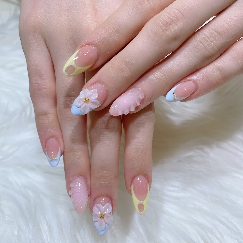 Luxury Nails photo 2