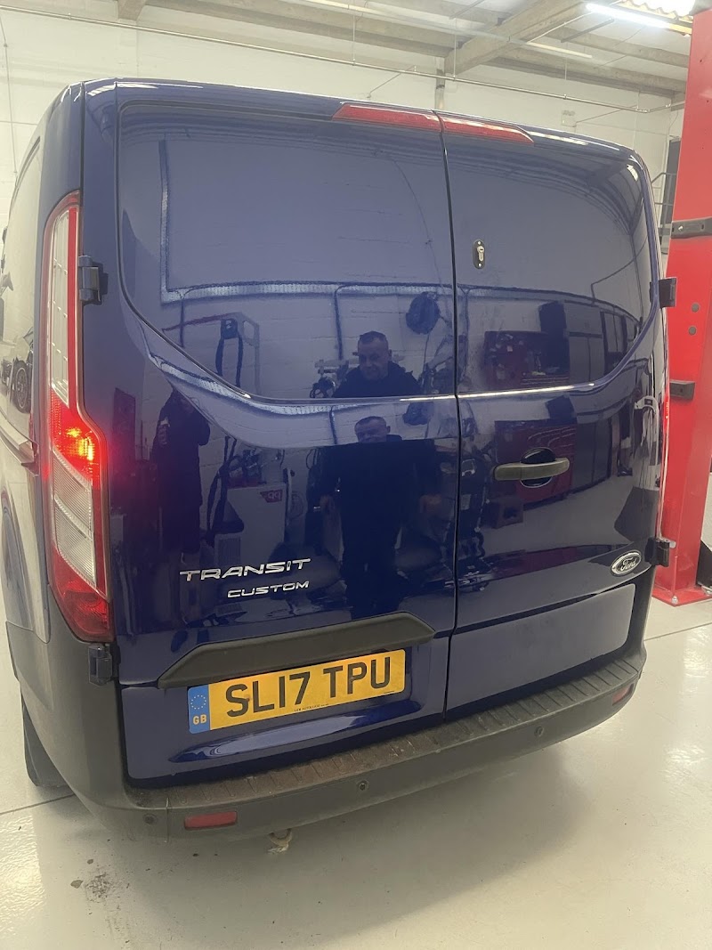 MJ Autos Surrey - (SUSSEX) photo 2