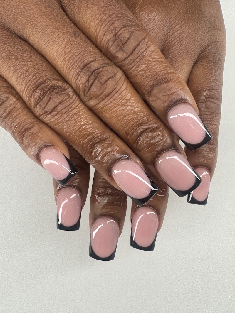 Queen Nails Horsham Salon photo 2
